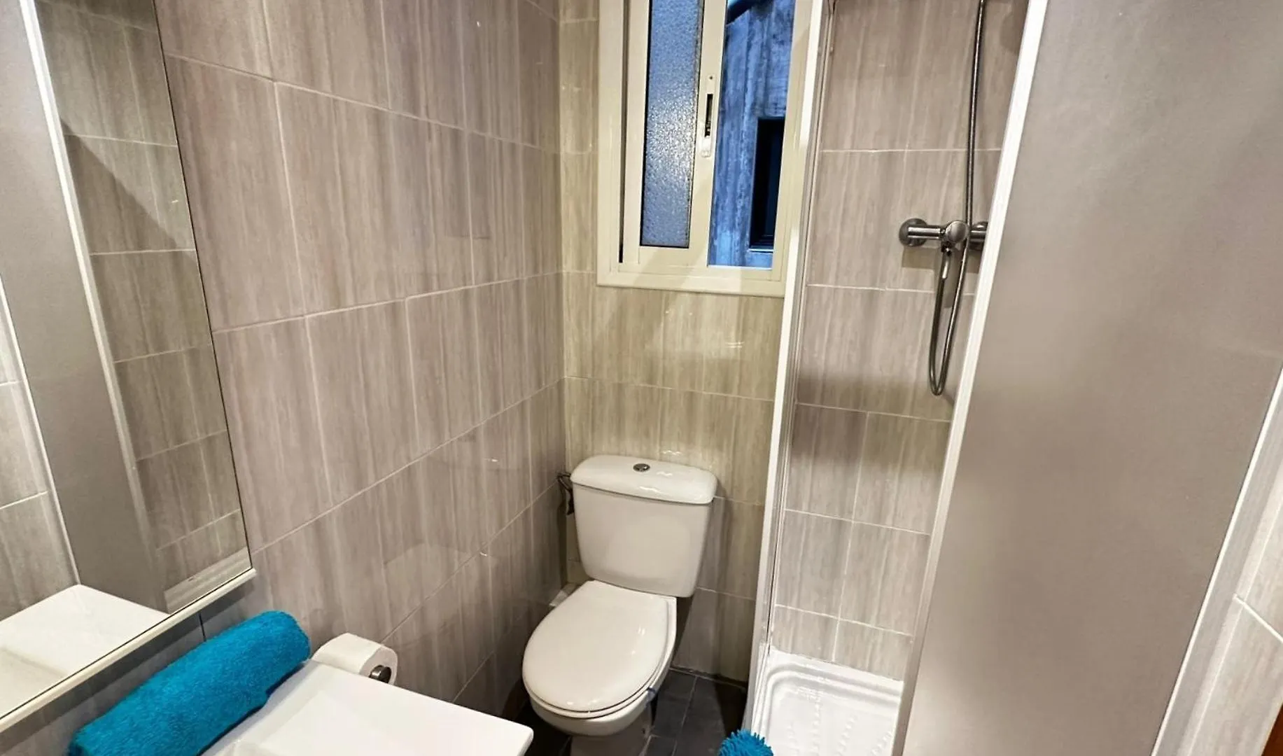 Bed & Breakfast Rooms Aragon Barcelona Spain