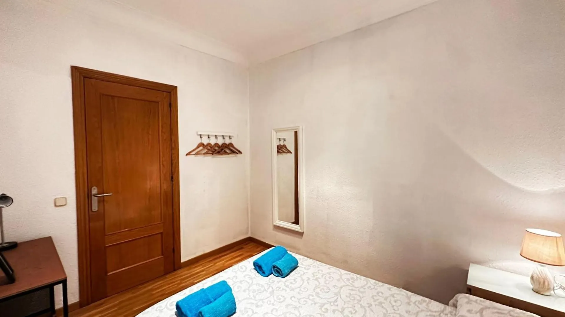 Bed & Breakfast Rooms Aragon Barcelona