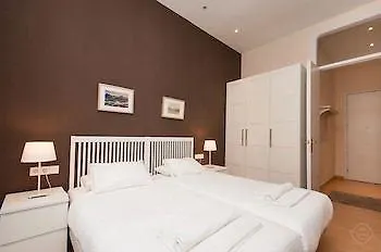 Rooms Aragon Barcelona Bed & Breakfast